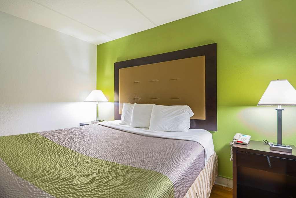 Travelodge By Wyndham Vernon Ct Phòng bức ảnh