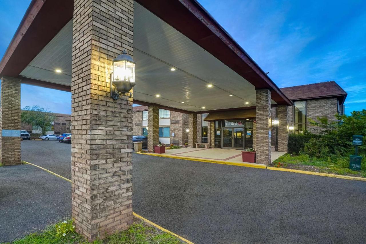 Travelodge By Wyndham Vernon Ct Ngoại thất bức ảnh